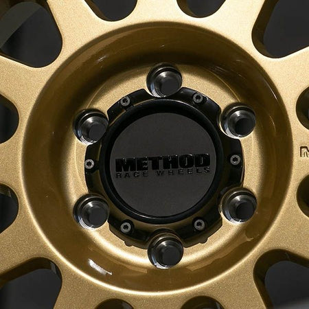 Method 315 Gold Black Lip