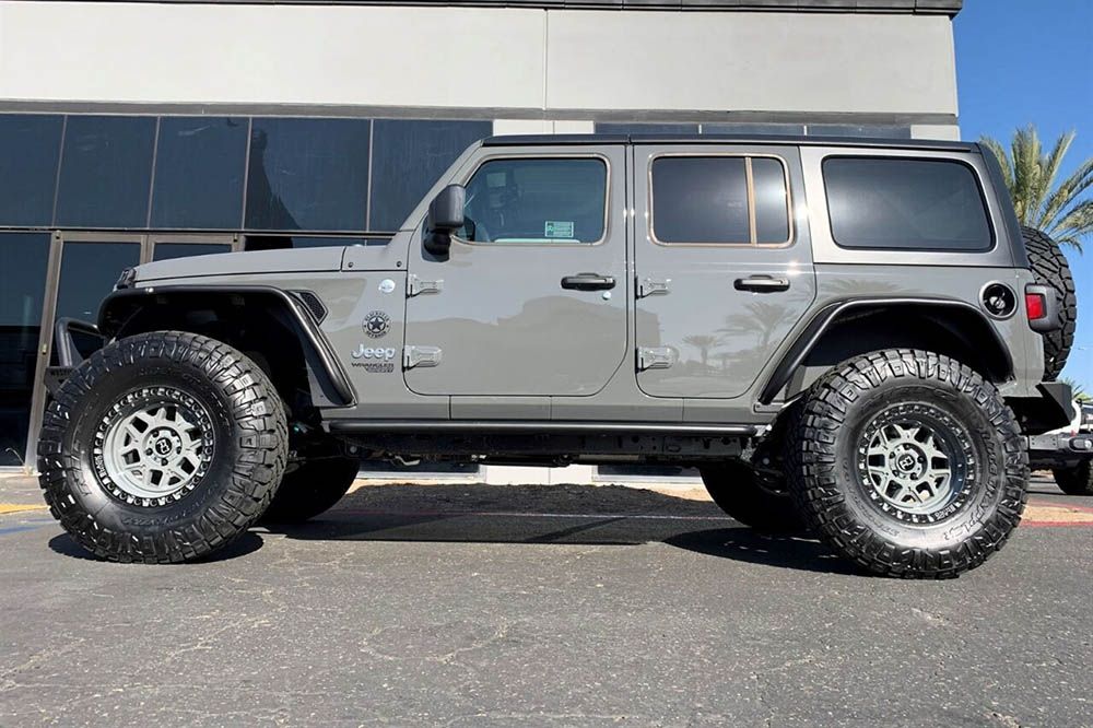 Black Rhino Kelso Battleship Grey w/black lip
